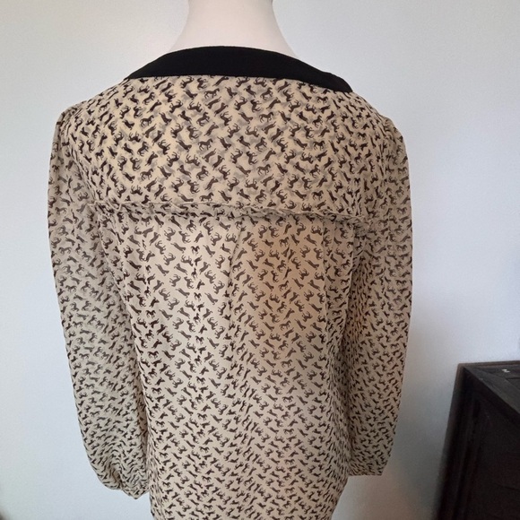 Black and Cream Women's Top - Picture 2 of 8